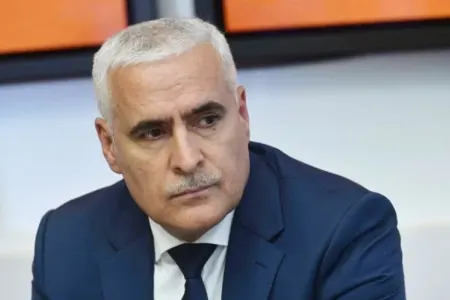 Vüqar Rəhimzadə vəzifəsindən azad edildi