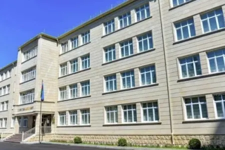 Bakıda məktəbin qazanxanasında PARTLAYIŞ - Yaralanan var