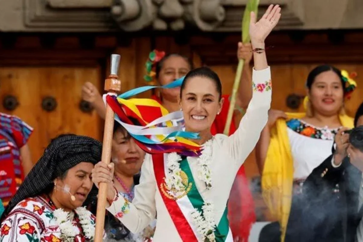 Meksikanın ilk qadın prezidenti vəzifəsinin icrasına başladı