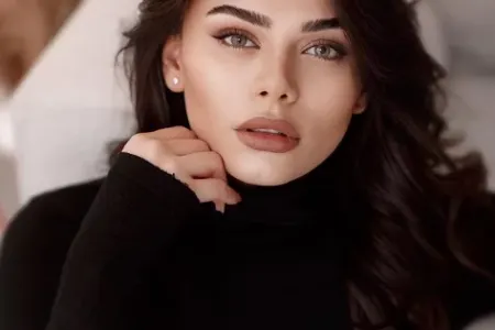 Yaxın rəfiqəsi Aysunun üzünə belə baxmadı - VİDEO