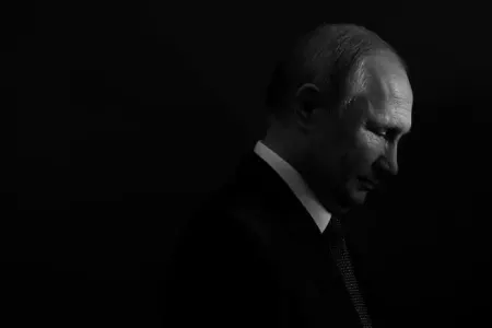 Putin yeni ordu toplayır: 90 milyard ayrıldı