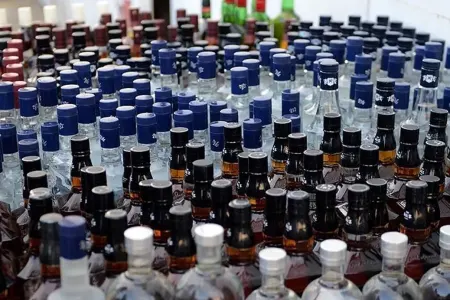 Saxta spirtli içki faciəsi: - ÇOX SAYDA ÖLƏN VAR