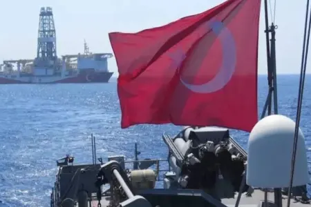 Türkiyə Livana hərbi gəmilər göndərdi – VİDEO