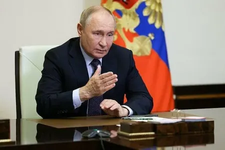 Putin qubernatorun kostyumu ilə niyə maraqlanıb?