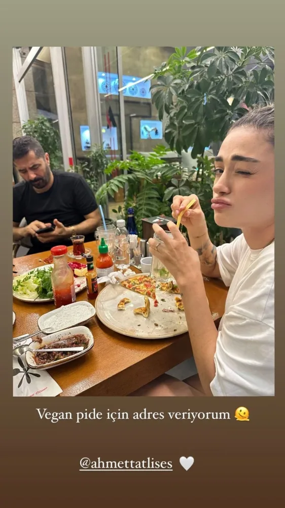 Atası ilə görüməyən Dilandan Ahmet Tatlısəslə paylaşım - FOTO