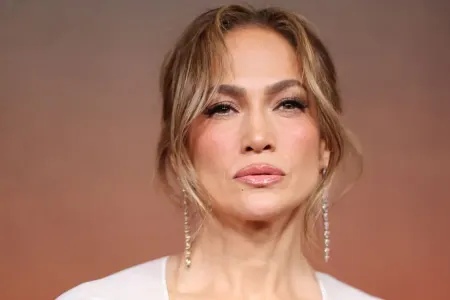 Cennifer Lopez: - 30 ilə ağıllandım