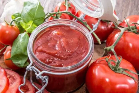 Görün tomat pastası adı ilə vətəndaşlara nə yedizdirdilər