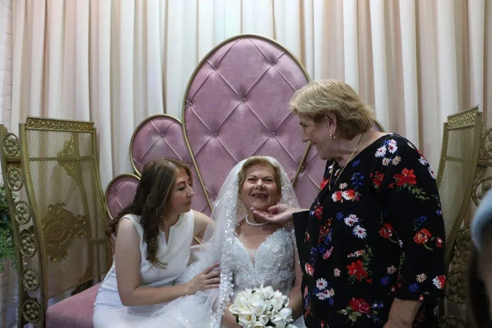 83 yaşında bəysiz - TOY ELƏDİ