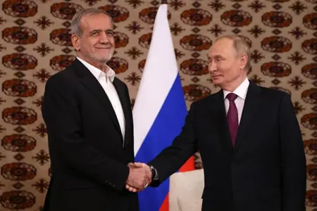 Putinlə Pezeşkian arasında ilk görüş - Nələr danışdılar?