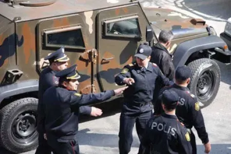Bakıda İNSİDENT: - Mühafizəçini....