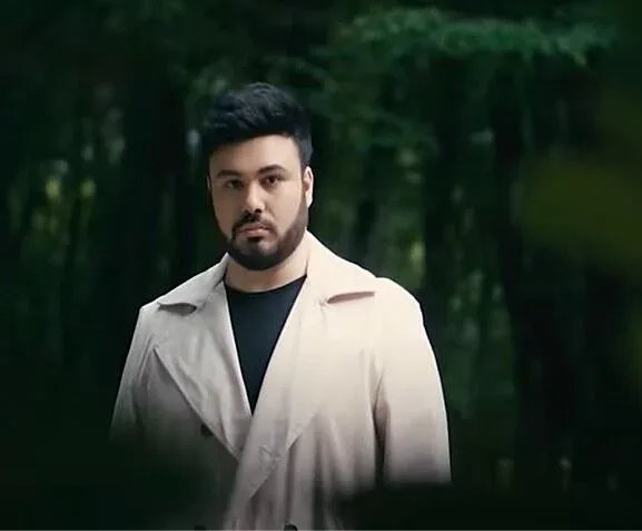 Azərbaycanlı tanınmış müğənni hər iki valideyinini İTİRDİ