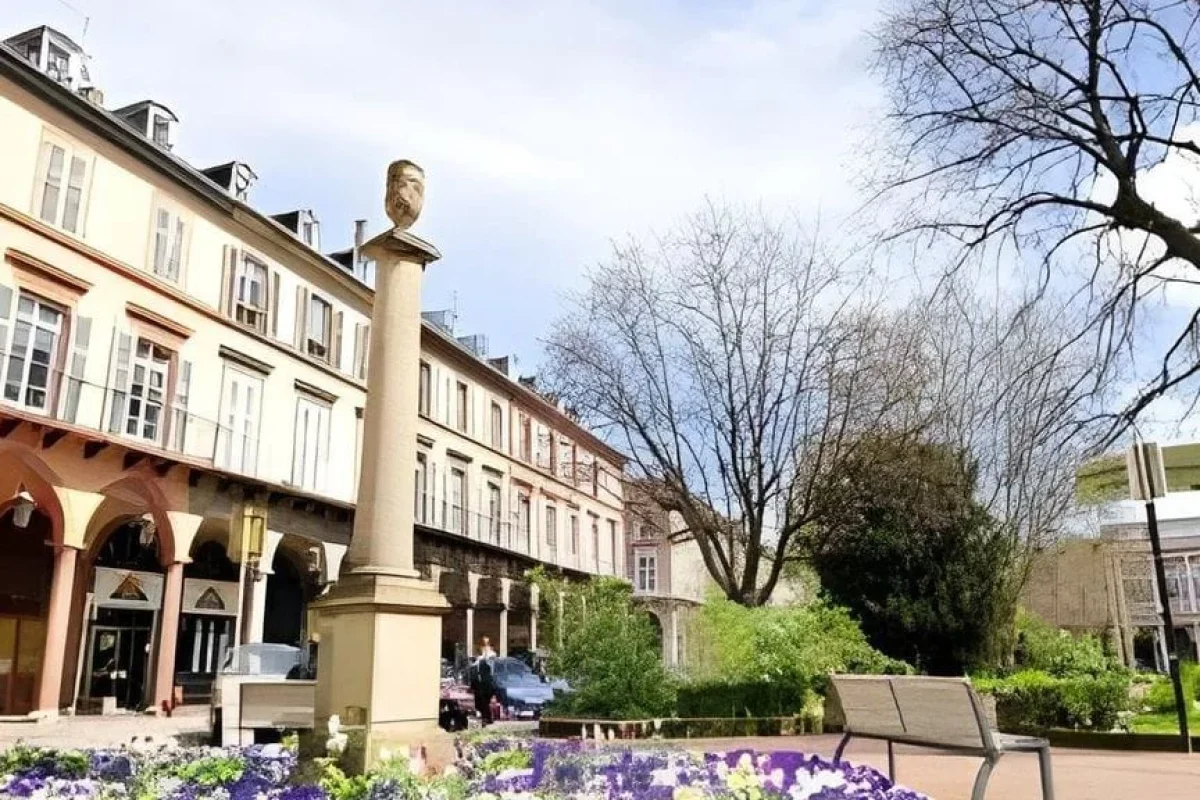 Fransada Salyan məhəlləsi