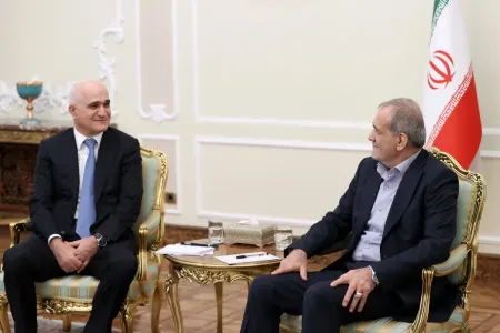 Pezeşkian Şahin Mustafayevi qəbul etdi - – FOTOLAR