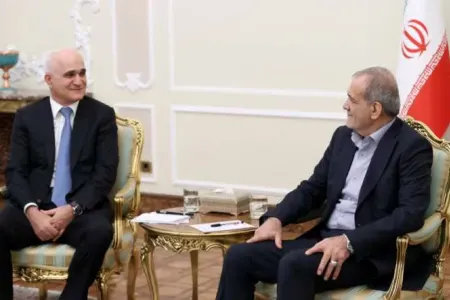 İran Prezidenti Şahin Mustafayevi qəbul etdi