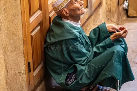 Şəhərin mərkəzində dilənçilər yığışdırılır