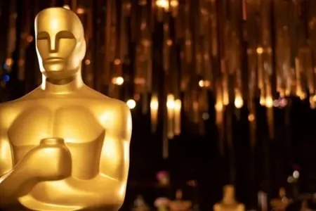 Oskar-ı kim təqdim edəcək?