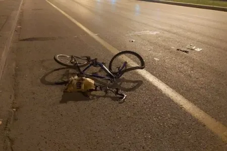 Maşın velosipeddə olan iki qardaşı VURDU: - 1 ölü, 1 yaralı