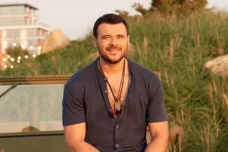 Emindən xanım həmkarının boşanmasına reaksiya