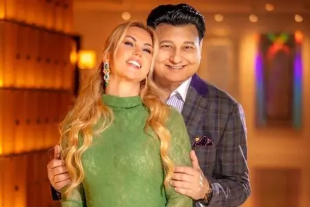 Milyarder ərindən boşanan müğənni yeni sevgili tapdı