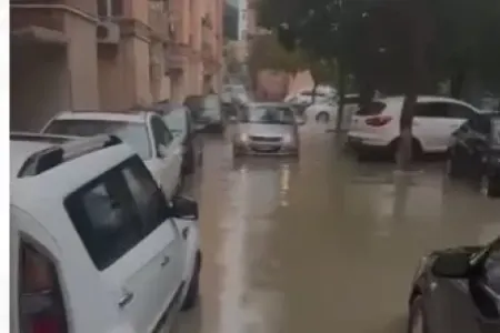Bakıda məhəllə sulara qərq oldu - VİDEO
