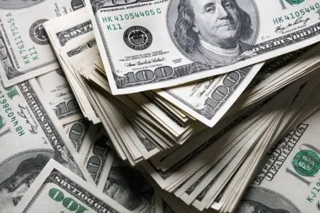 Dollar və avronun MƏZƏNNƏSİ