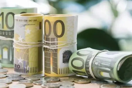 Avro ucuzlaşdı, dollar və rubl isə..