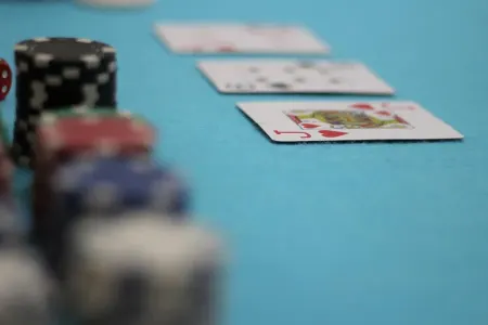 Onlayn reklamlar mərc oyunlarına asılılıq yaradır: - Təcili çağırış