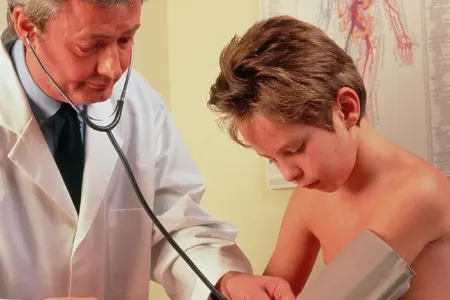 Uşaqlarda qan təzyiqinin yüksəlməsi halları çoxalır – Səbəbi AÇIQLANDI