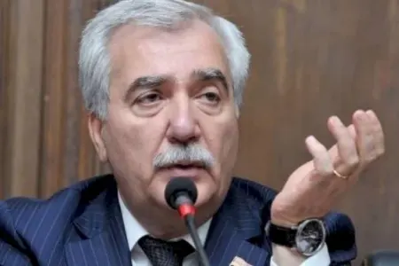 Paşinyanın partiyadakı ən yaxın adamı istefa verir?