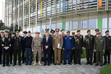 Hərbi attaşelər Bakının dəniz limanında - FOTO