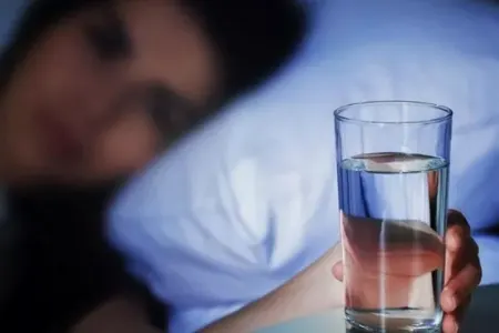 Çarpayının yanına su qoyanlara - XƏBƏRDARLIQ