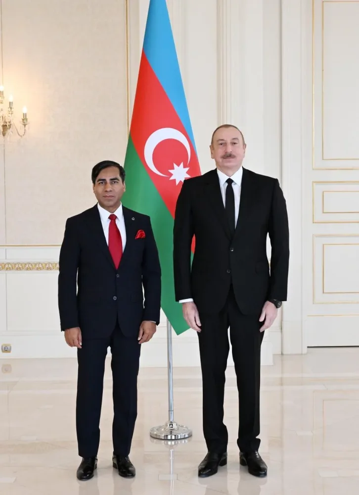 Prezident Banqladeşin Azərbaycandakı yeni səfirinin etimadnaməsini qəbul edib