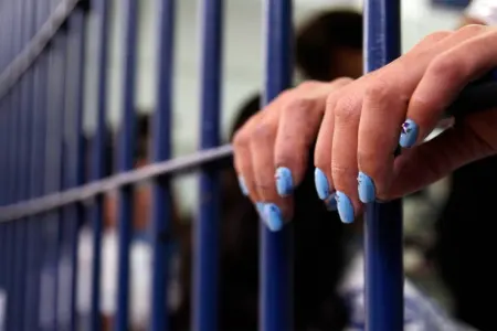 Qadın pula görə milyonçu ərini öldürüb yandırdı - SUİ-QƏSD PLANI