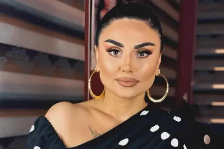 Şəbnəm Tovuzlu əslində kimdir? - 17 yaşında gizli ərə gedən, evli kişidən uşağı olan müğənni