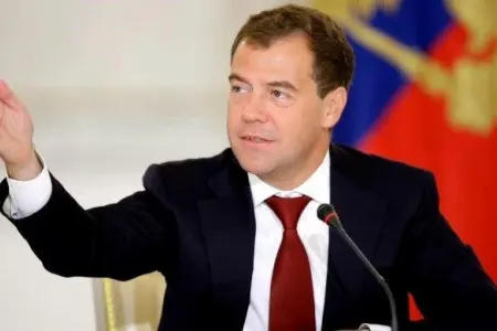 Medvedevdən yadplanetlilərlə bağlı TƏKLİF