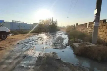 Bakıda xarabalığa çevrilən qəsəbə: İki icra başçısı...
