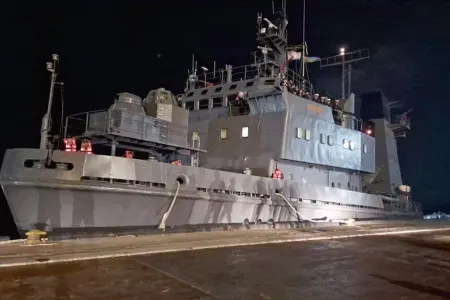Azərbaycan Ordusunun döyüş gəmiləri İran limanında