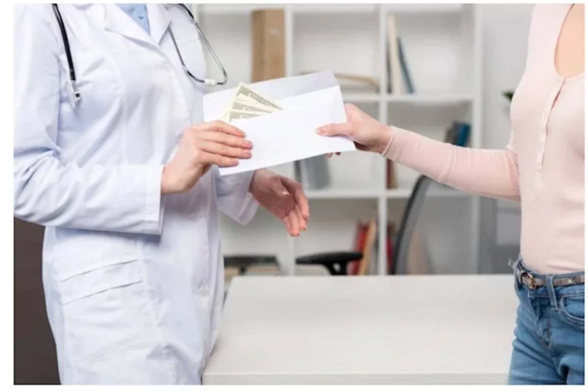 Azərbaycanda bu həkimlər rüşvətlə "cərrah" olublar? - SENSASSİON SİYAHI