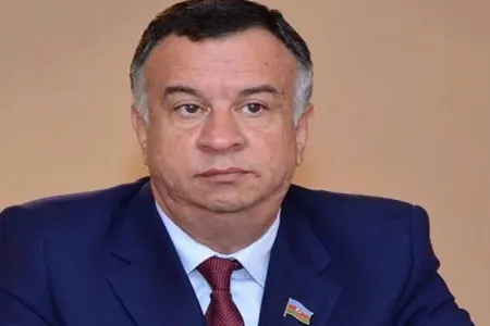 Sabiq deputata vəzifə verildi
