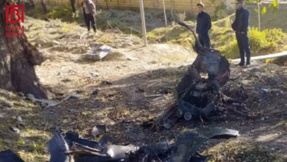 Avtomobil hissələrə parçalandı, - sürücü möcüzə nəticəsində SAĞ QALDI