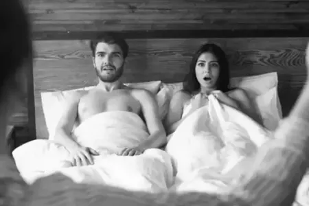 Ərini qohumu ilə yaxaladı- - Həyatının şokunu yaşadı