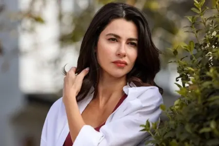 Məşhur aktrisa da bu serialda rol alacaq - Foto