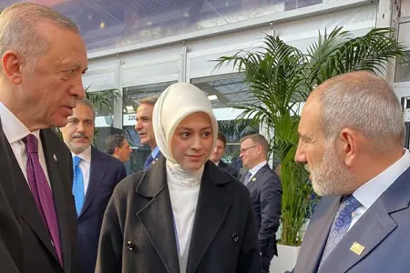 Ərdoğanla Paşinyan Budapeştdə görüşdü