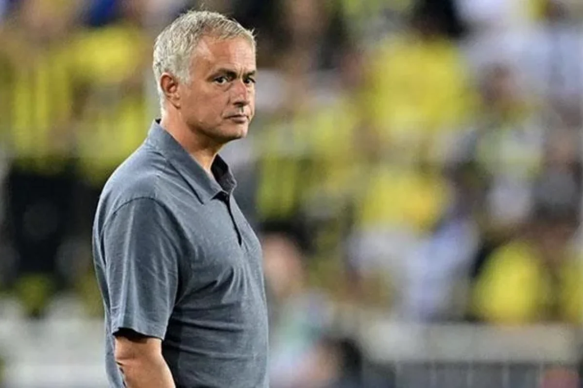 Mourinyo cəzalandırıldı
