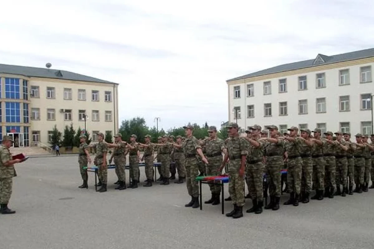 Orduda andiçmə mərasimləri keçirildi