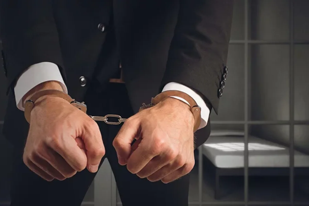 10 yaşlı qız qab yumağa görə böyük bacısını öldürdü