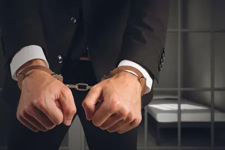 10 yaşlı qız qab yumağa görə böyük bacısını öldürdü