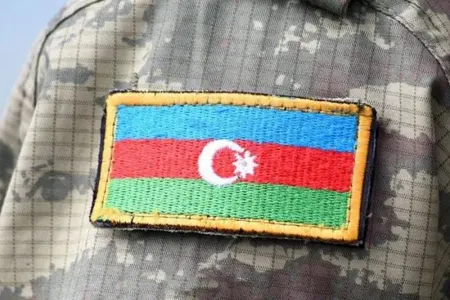 Hərbi qulluqçumuz minaya düşdü