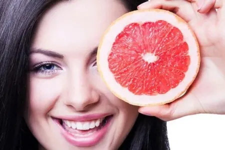 Qreypfrut arıqlamağa kömək edir