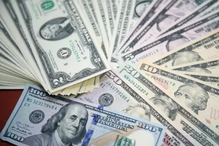 Dollarla ödəniş etmək mümkün olmayacaq: - Nə baş verir?